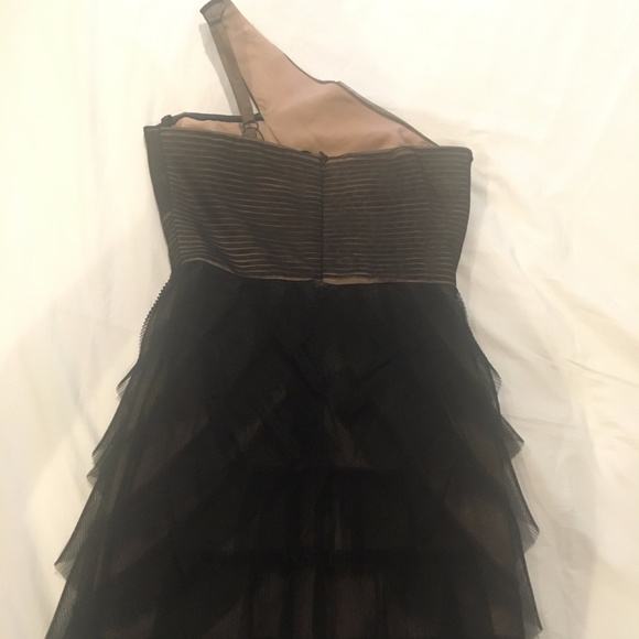 NWOT BCBGMAXAZRIA ruffled cocktail dress - Picture 5 of 6